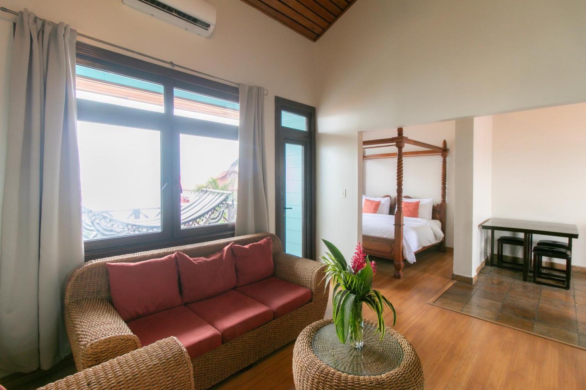 Hotel Palma Royale โบกัสทาวน์ ภายนอก รูปภาพ