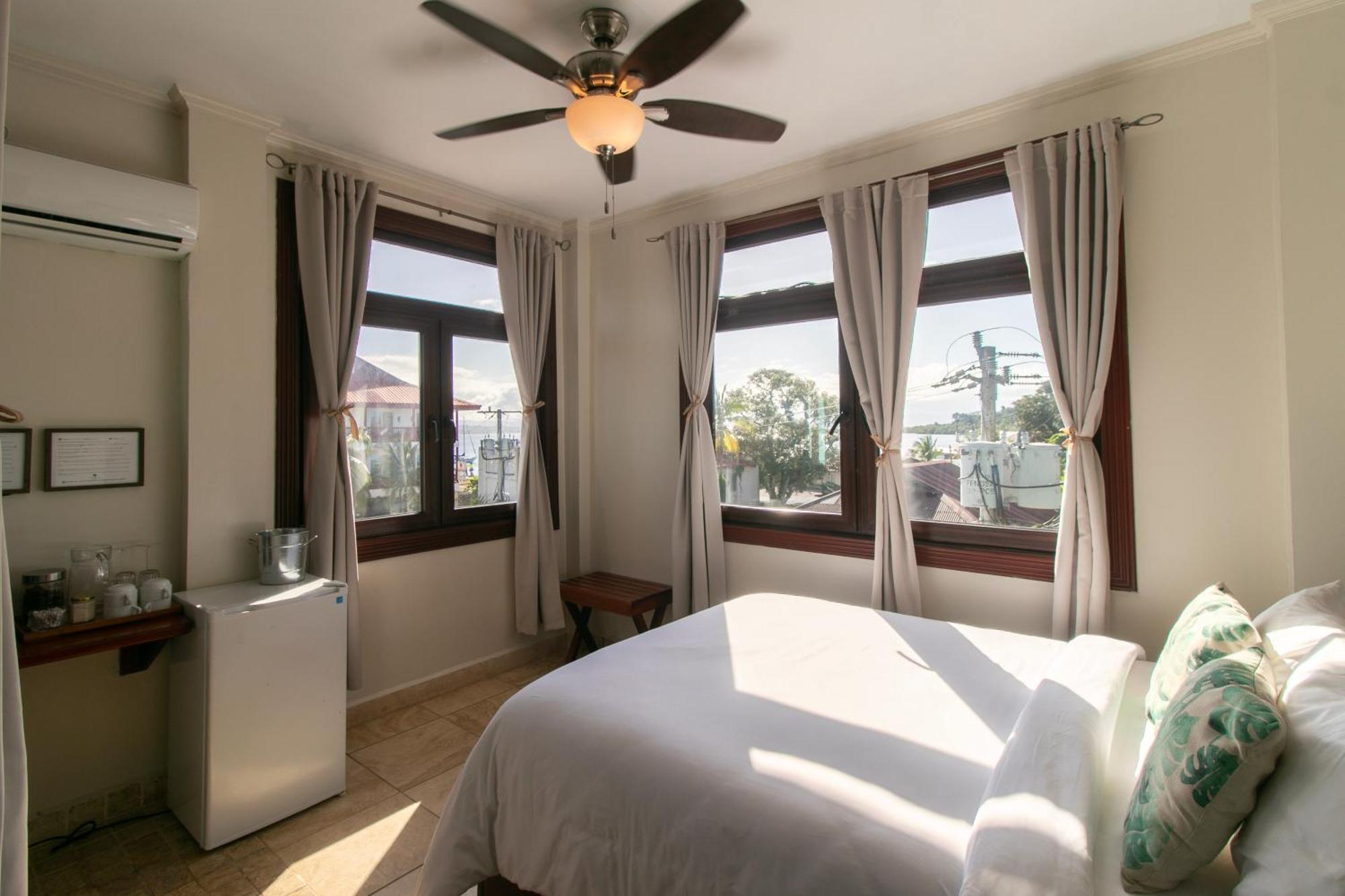 Hotel Palma Royale โบกัสทาวน์ ภายนอก รูปภาพ