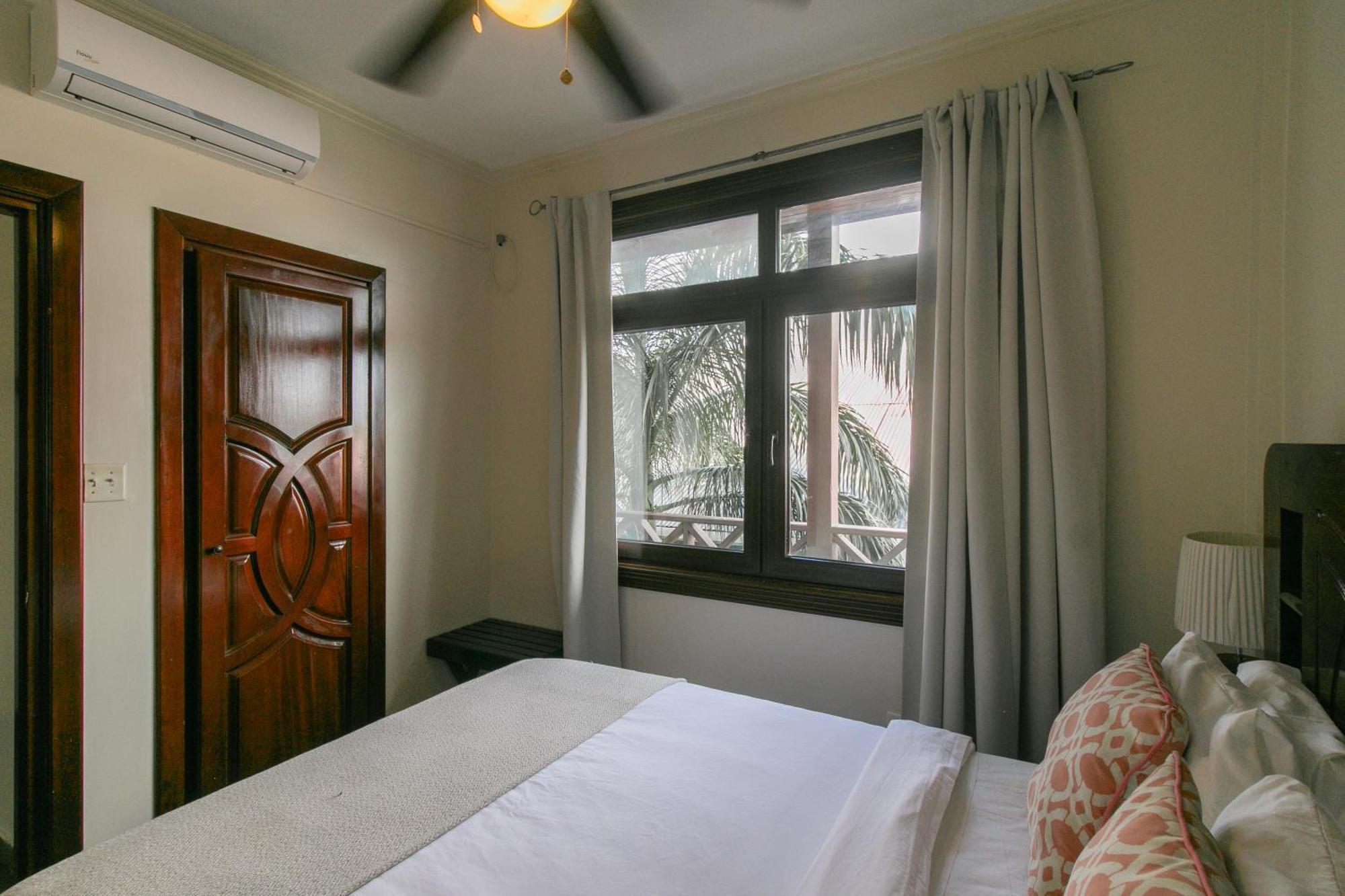 Hotel Palma Royale โบกัสทาวน์ ภายนอก รูปภาพ