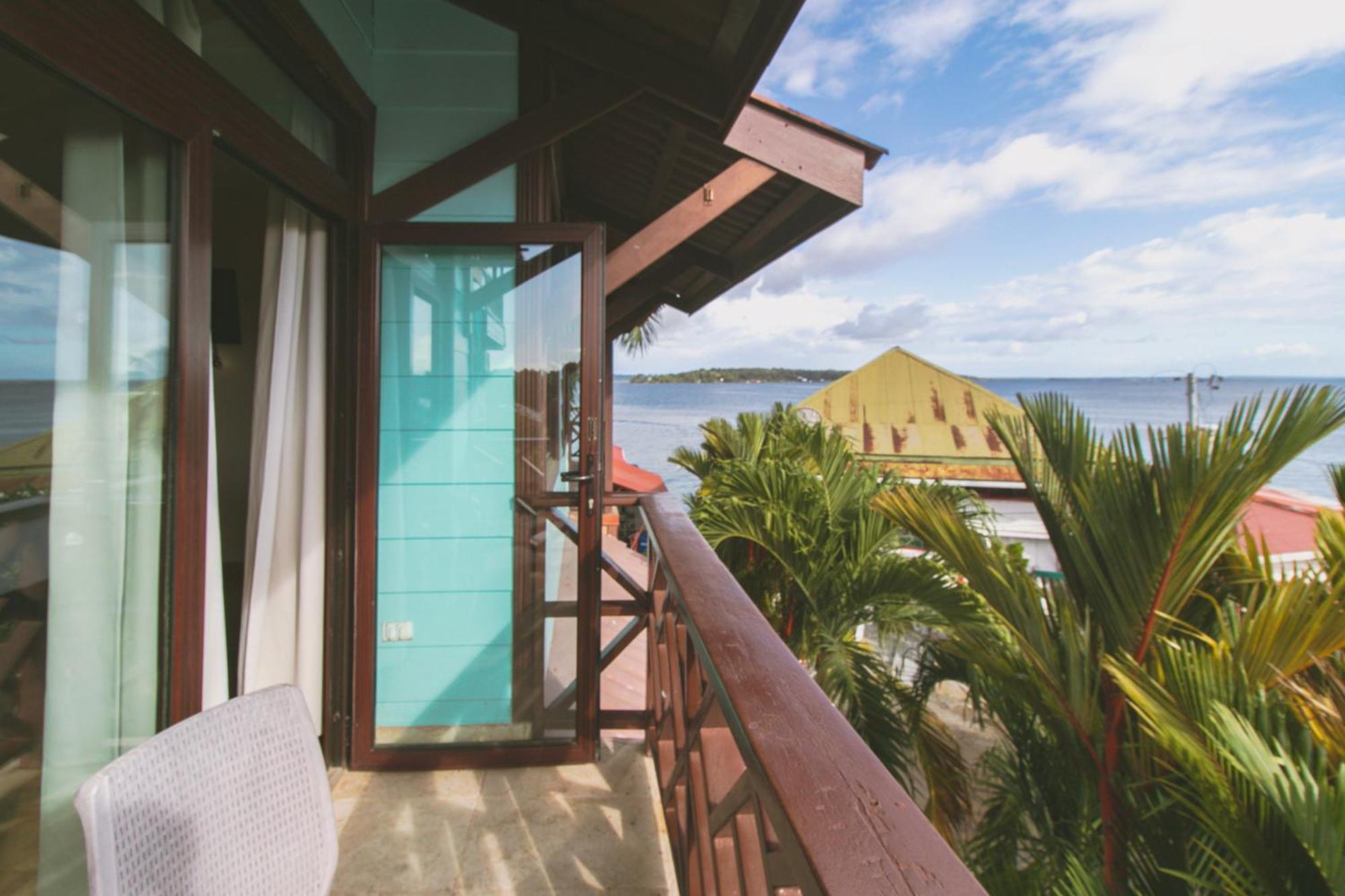 Hotel Palma Royale โบกัสทาวน์ ภายนอก รูปภาพ